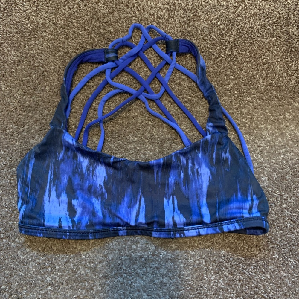 Lululemon blue gym top